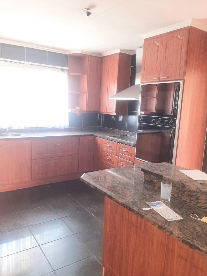 606284_PHOTO-2022-11-26-18-23-05